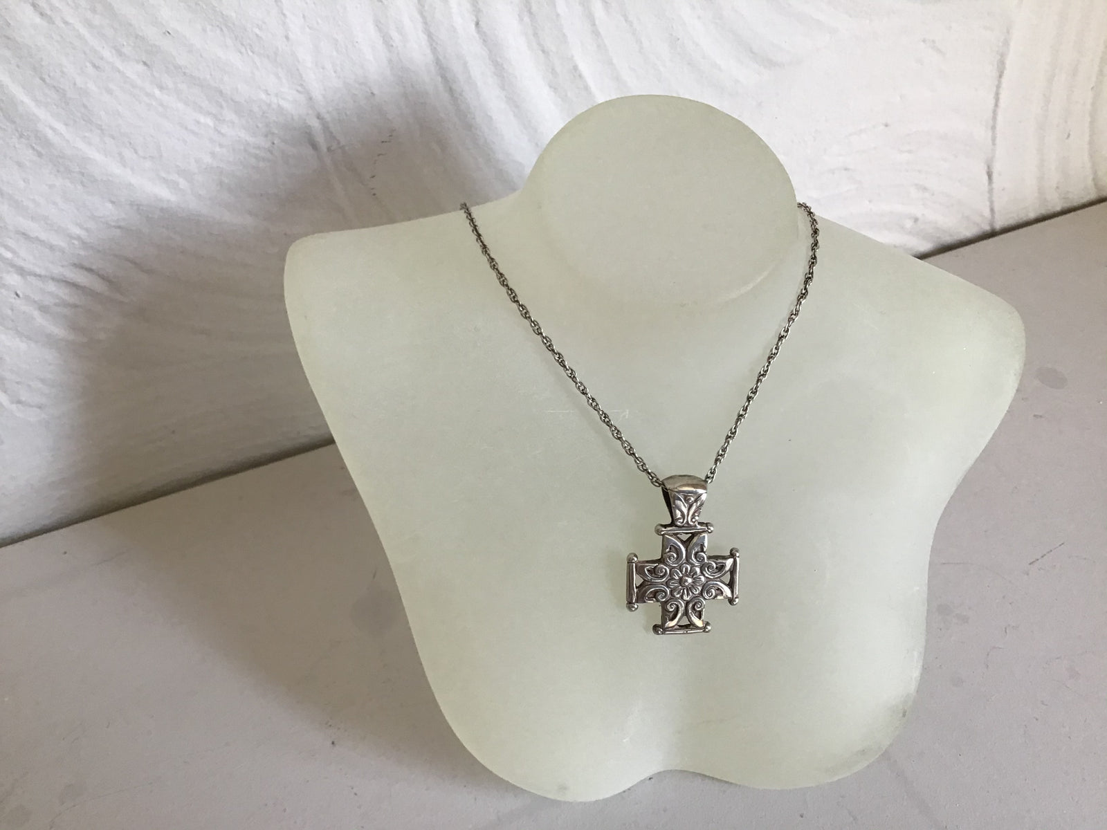 Sterling Silver hallmarked hand carved double sided cross on a sterling silver 30 inch chain