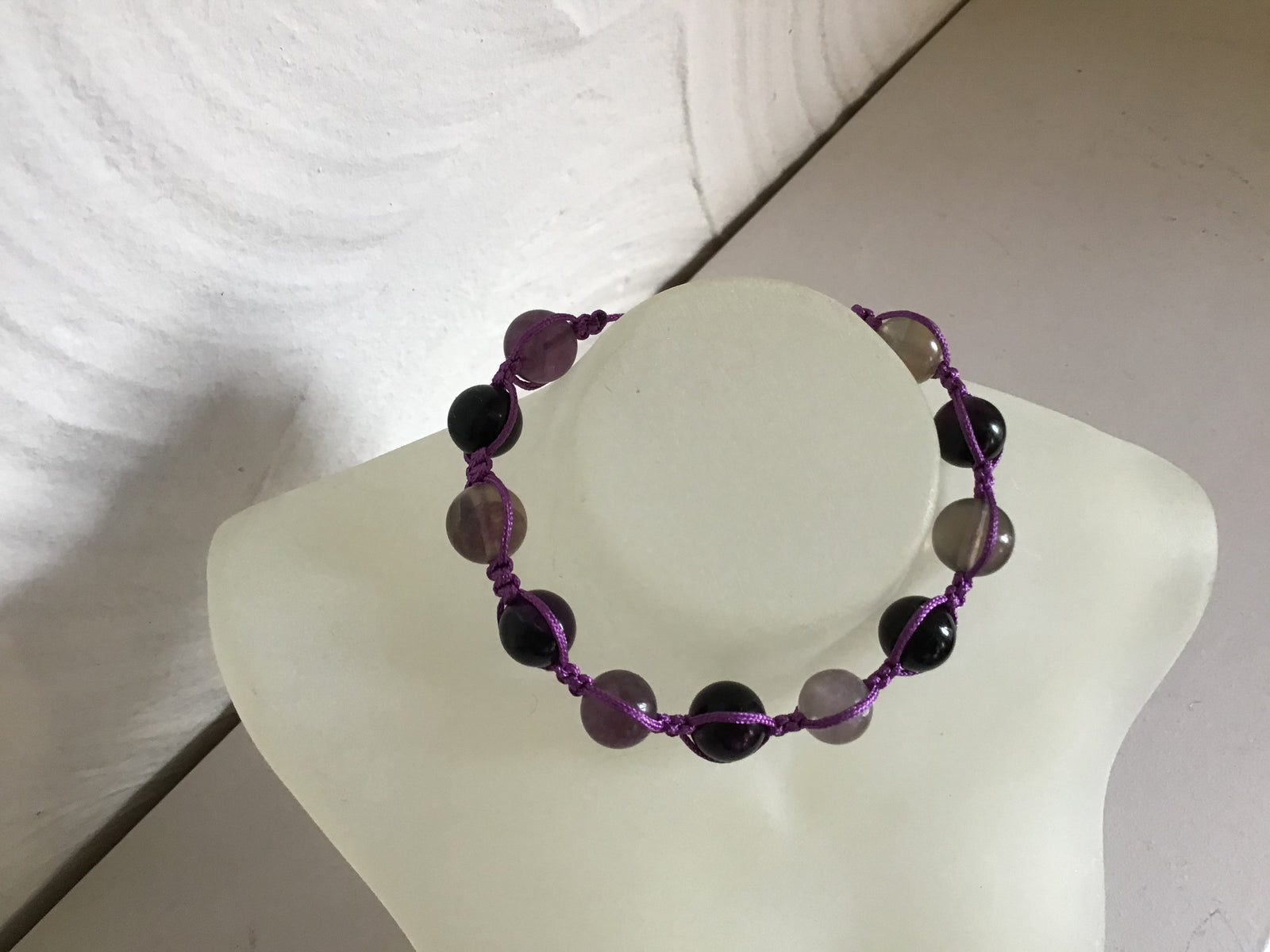 Friendships bracelet: Amethyst natural stone