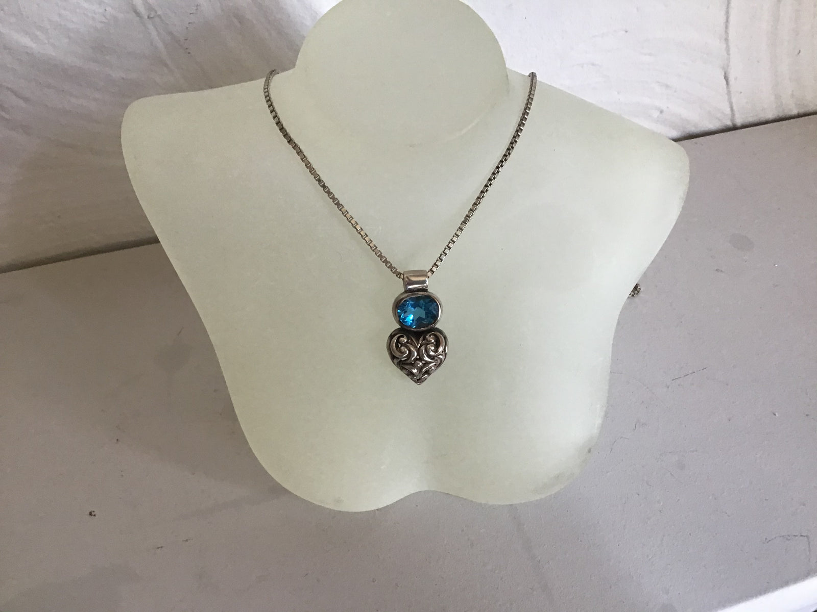 Stunning Bali hand-carved 925 silver Swiss Blue Topaz and silver heart