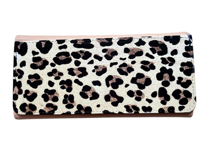 *Large pink PU leather purse with white leopard design